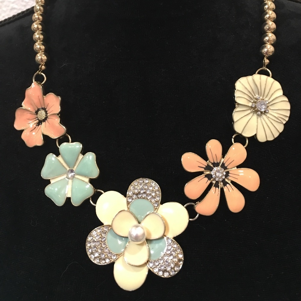Unique’s Enameled Flowers w/ Pearl, & Other Center
